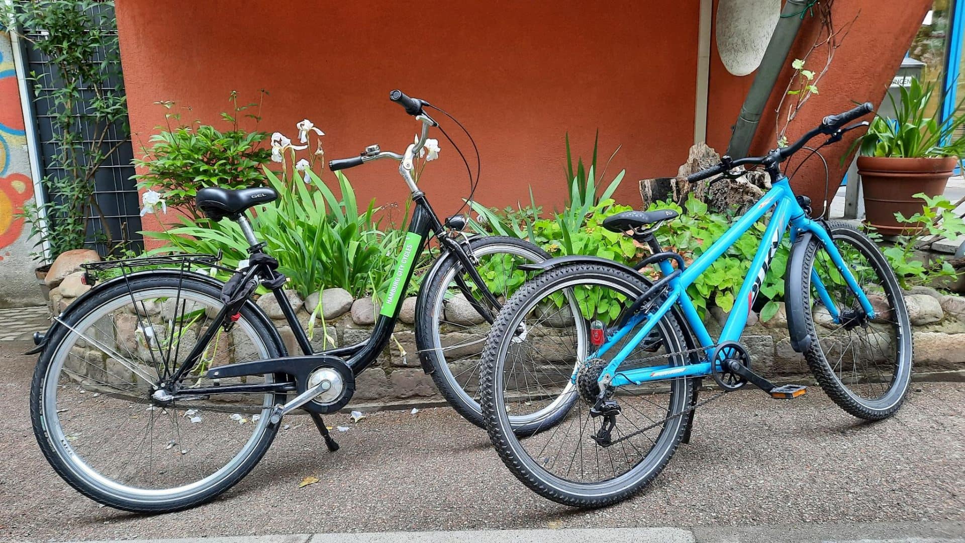 Erwachsenen- und Kinderfahrrad